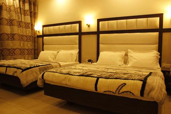 Satyam Hotel